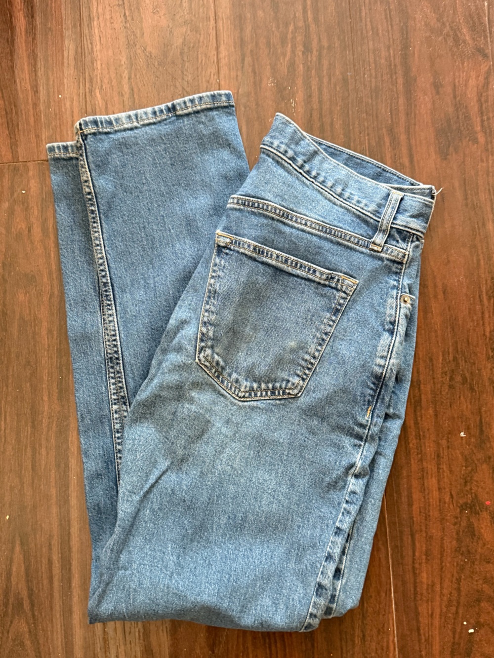 Old Navy Women’s Slim Straight Jeans - Light Blue Denim